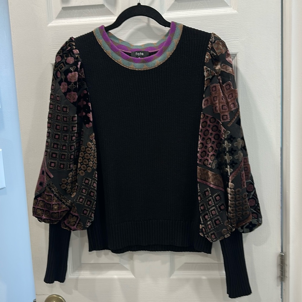 Fate Clothing Sweater Balloon Blouse Sleeves Black size Small